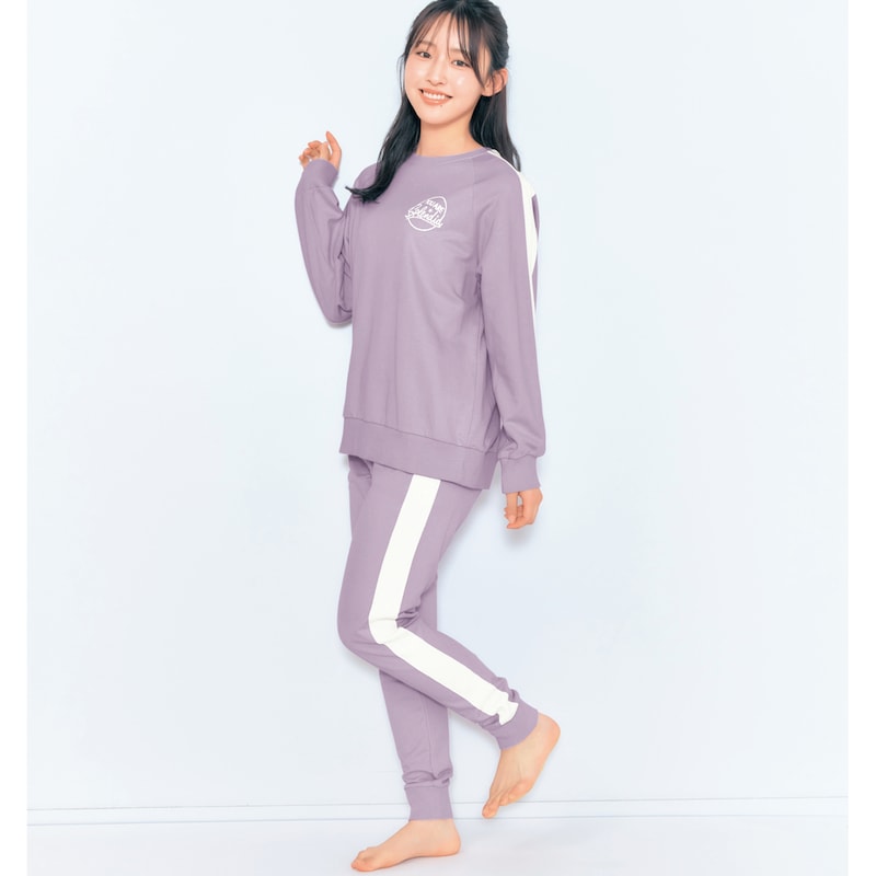 ライトラベンダー／モデル身長160cm・160サイズ着用