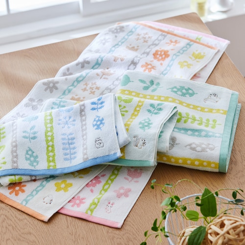 ワンポイントアニマル刺繍の無撚糸タオル ＜フェイスタオル同色2枚セット／バスタオル1枚＞