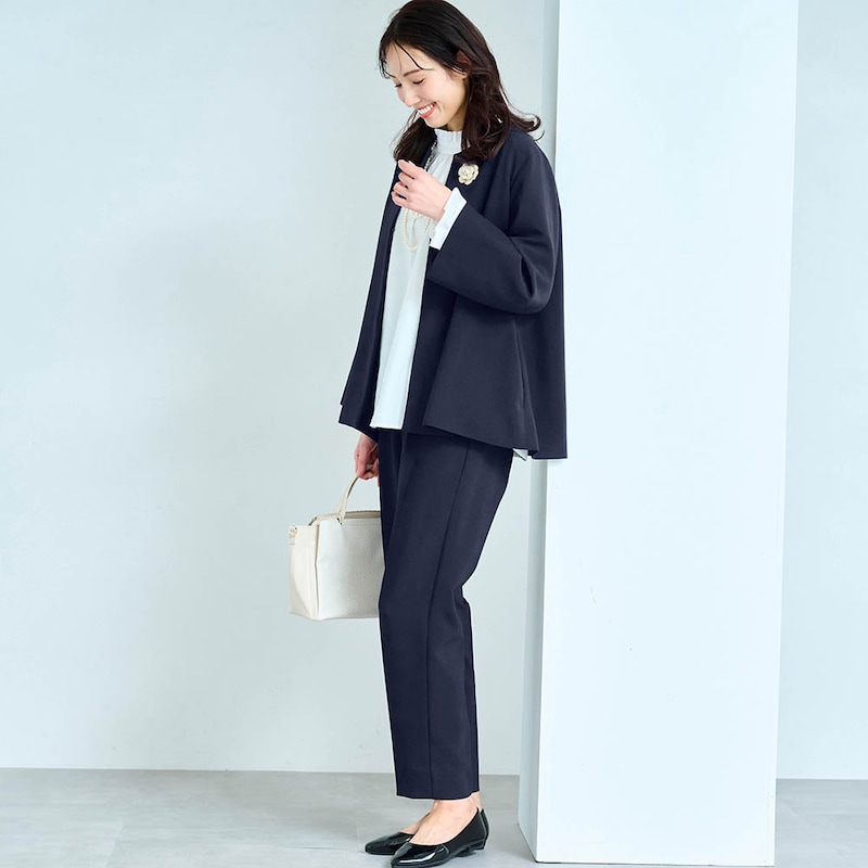 モデル身長173cm／M・股下68cm ※写真は撮影用のため股下＋6cmになります。