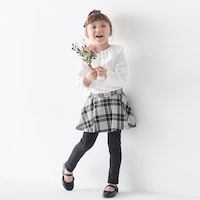 オフホワイト／モデル身長108cm・110サイズ着用