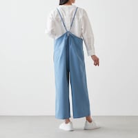 モデル身長164cm・Mサイズ着用
