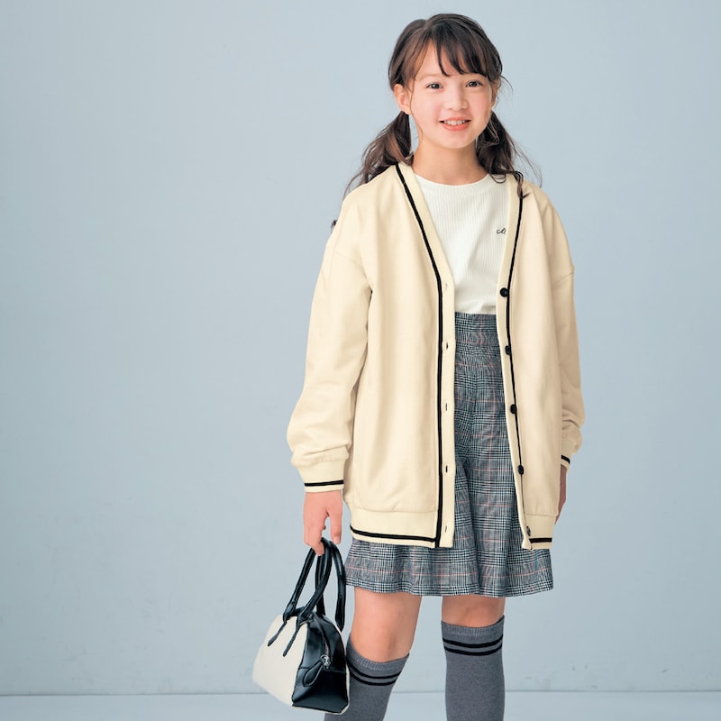 グレンチェック／モデル身長134.8cm・サイズ140