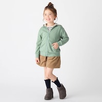 スモークグリーン／モデル身長114cm・110サイズ着用