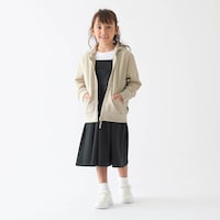 オートミール／モデル身長115cm・110サイズ着用