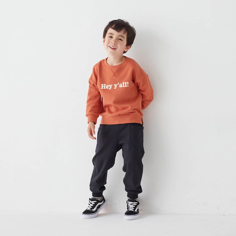 ブラック／モデル身長111cm・110サイズ着用