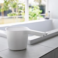 持ち手付きでお湯がすくいやすい手おけタイプ