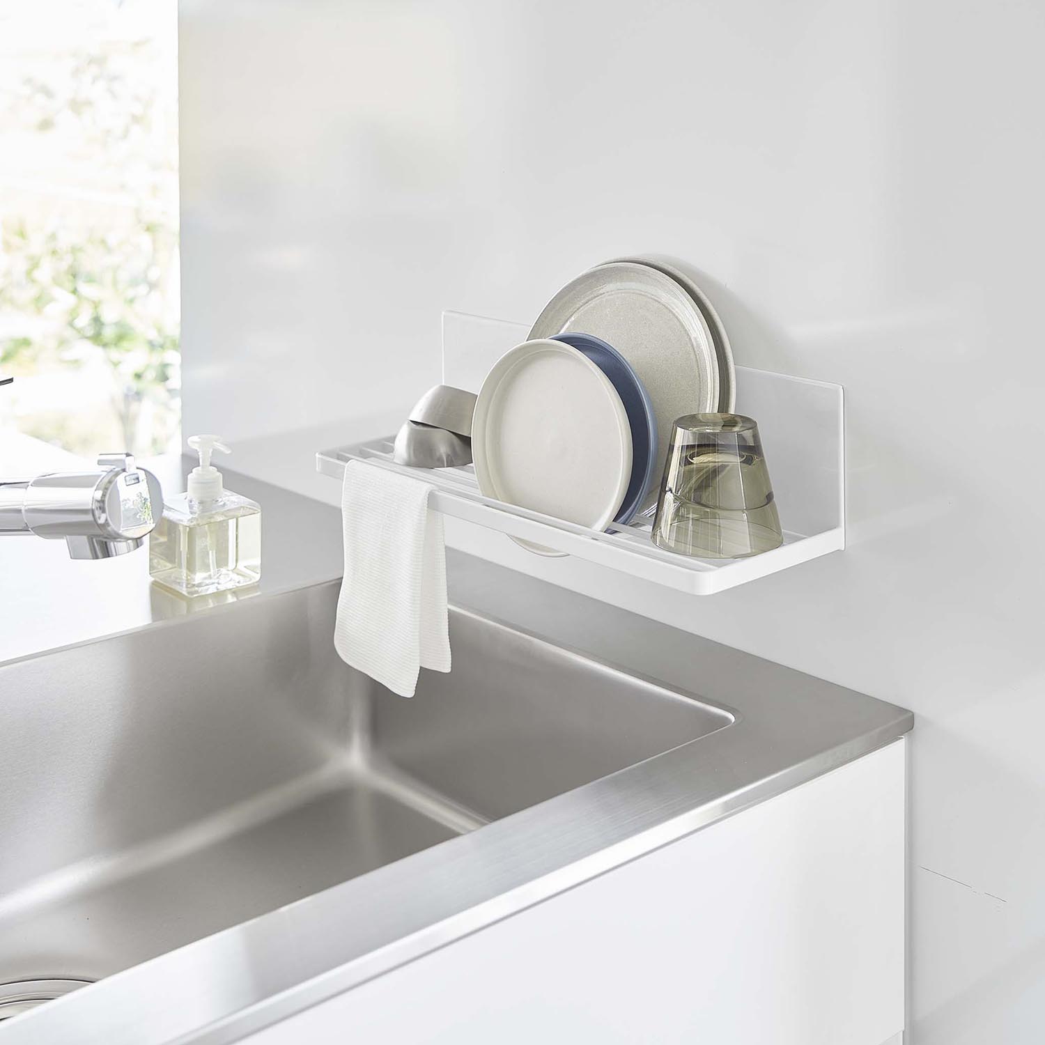 【タワー/tower】マグネット水切りラック 【タワー/tower】マグネット水切りラック