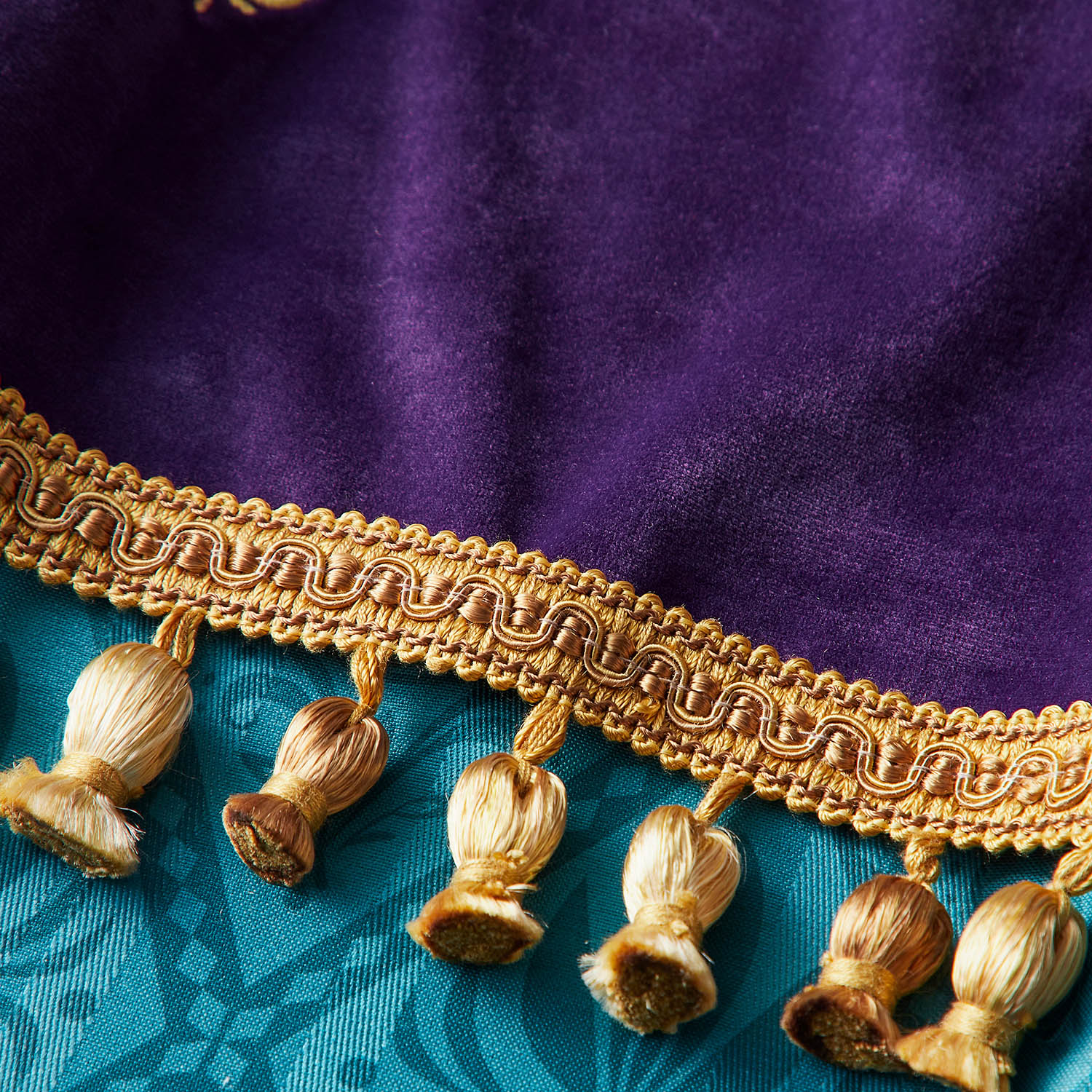 贅沢仕上げのジャカード織の遮光・遮熱カーテン「アナと雪の女王」(ディズニー/Disney) 贅沢仕上げのジャカード織の遮光・遮熱カーテン「アナと雪の女王」(ディズニー/Disney)