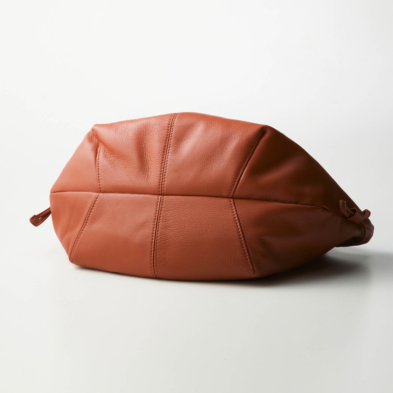 本革トートバッグ［日本製］（ディズニー／ダコタ）「クラシック・プー  