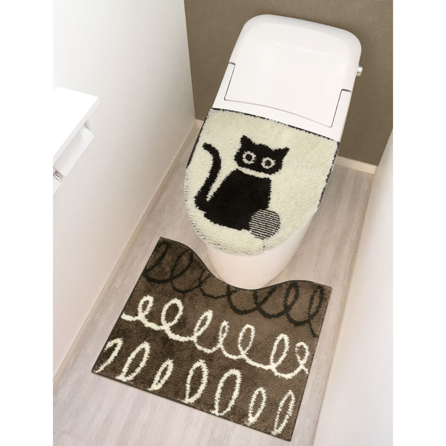 【ベルメゾン】アニマル柄のトイレマット & フタカバー