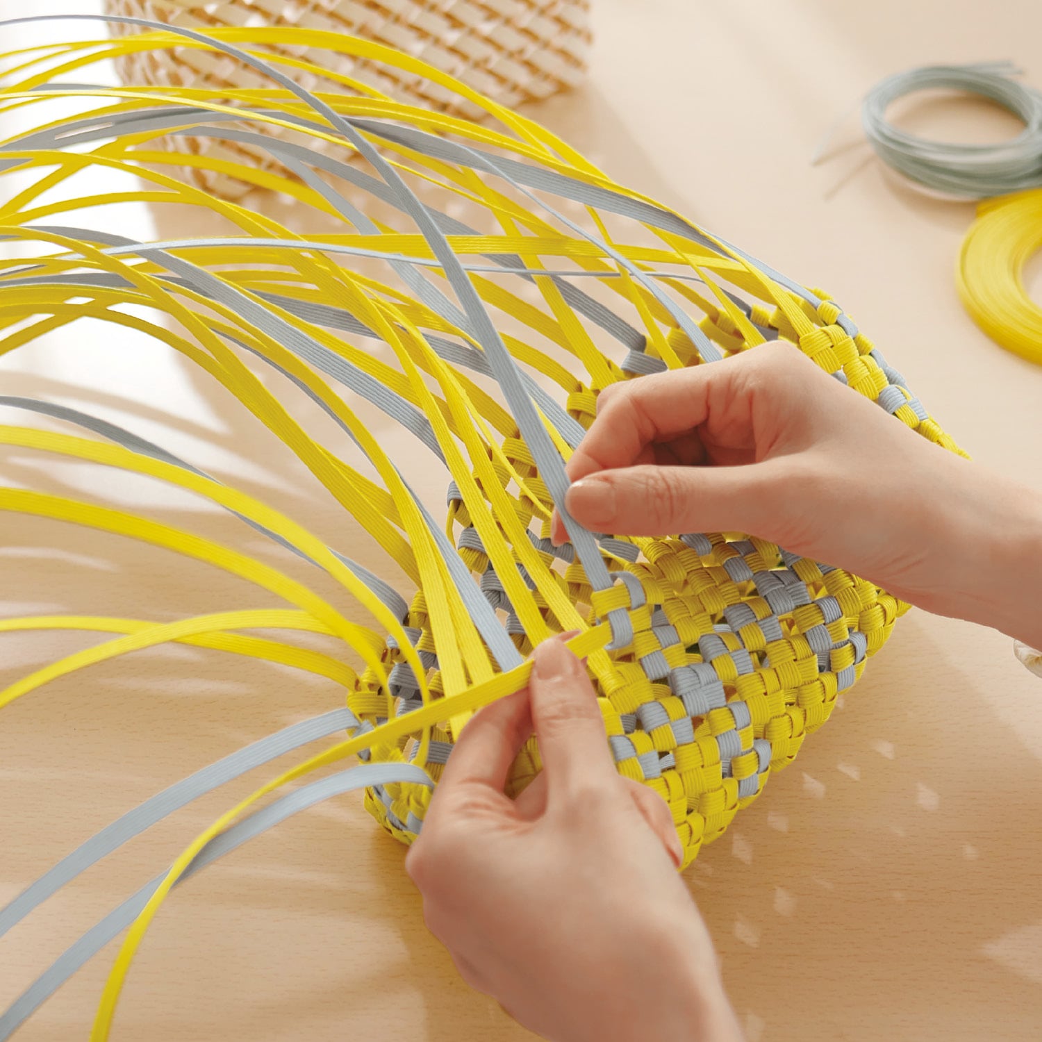 定期お届け】【初回書籍付き】 紙バンドで楽しむ四つだたみ・花