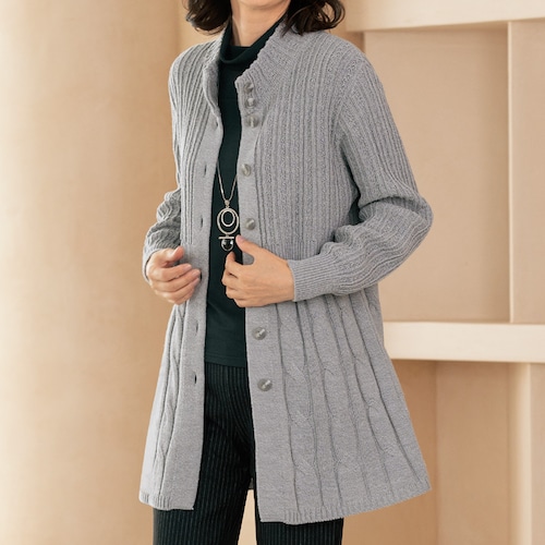 ケーブル編みデザインロングカーディガン