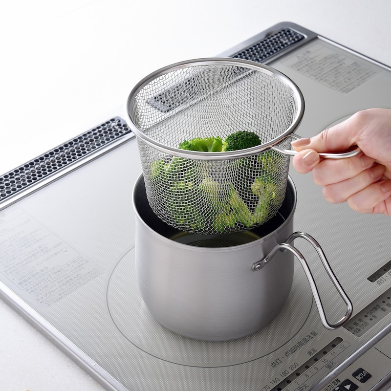 野菜などを洗ったりザルとして使っても便利です