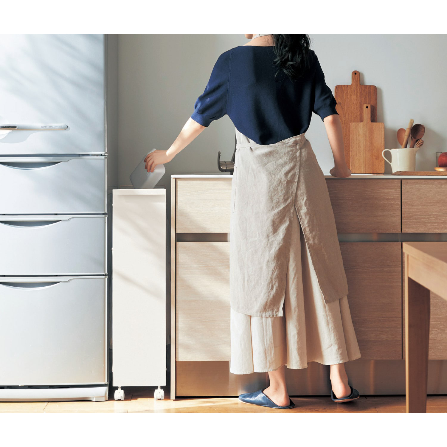 【ベルメゾン】スリムなのに分別もできる キッチン隙間分別ダストワゴン