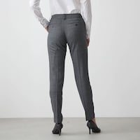 モデル身長174cm・61-89 ※写真は撮影用のため股下+8cmになります。