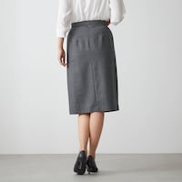 モデル身長174cm・64-91 ※写真は撮影用のため総丈+6.5cmになります。
