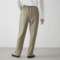 モデル身長166cm／M・股下65cm　※写真は撮影用のため股下+6cmになります。