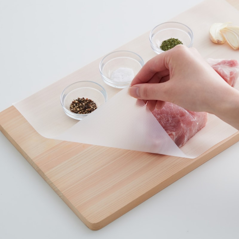 しっかり厚みがあるので食材と一緒にシートが切れてしまうのを軽減します