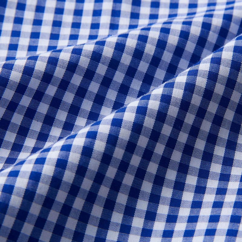 やわらかな肌あたりと微光沢がきれいな綿100％素材を使用(ネイビー系)