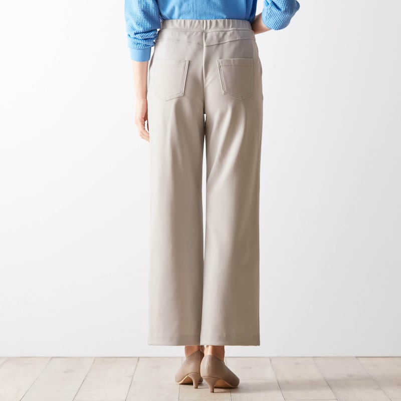 モデル身長172㎝・M着用 ※写真は撮影用のため股下+8cmになります。