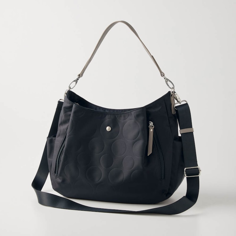 ショルダーベルトが付いた2WAY仕様