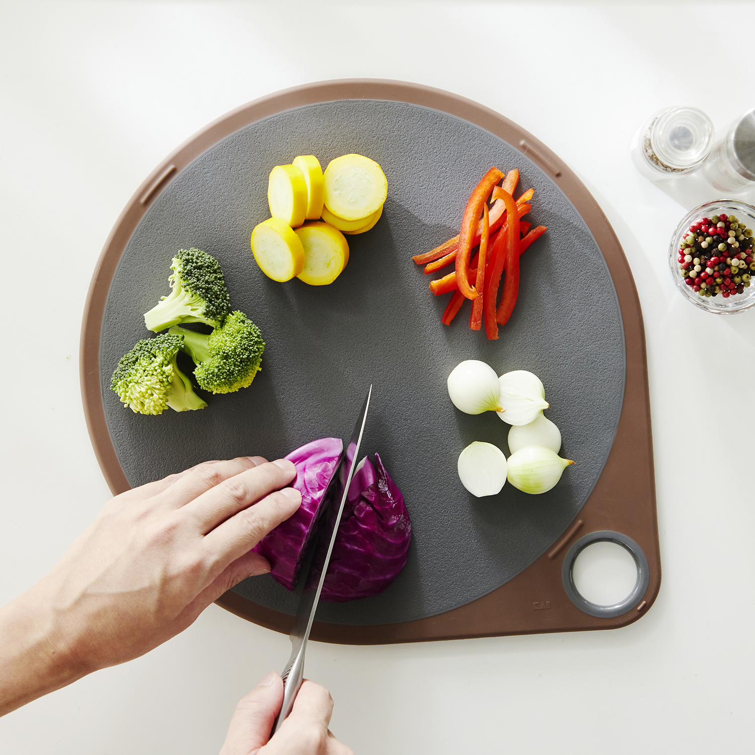 【ベルメゾン】食洗機対応 リバーシブルで使えるまるいまな板 【ベルメゾン】食洗機対応 リバーシブルで使えるまるいまな板