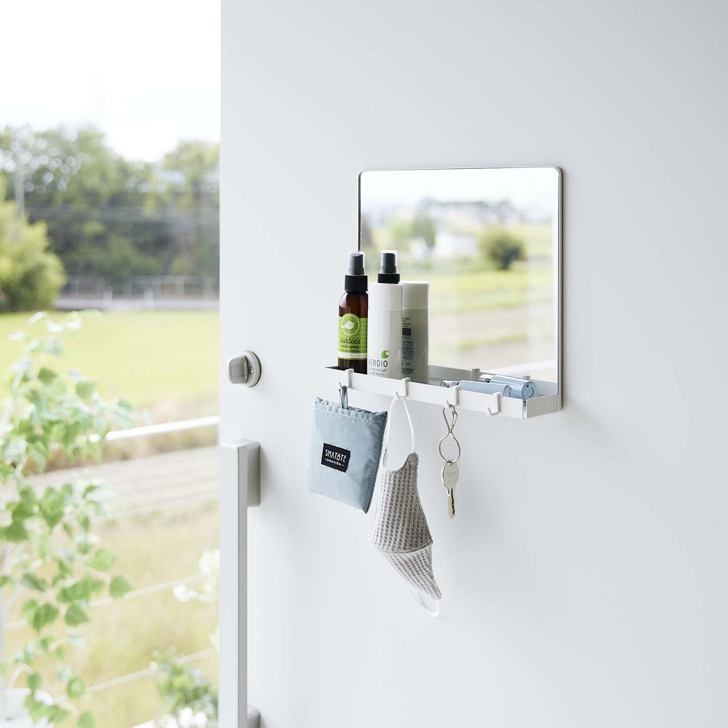 【タワー/tower】マグネットミラー & 収納ラック 【タワー/tower】マグネットミラー & 収納ラック