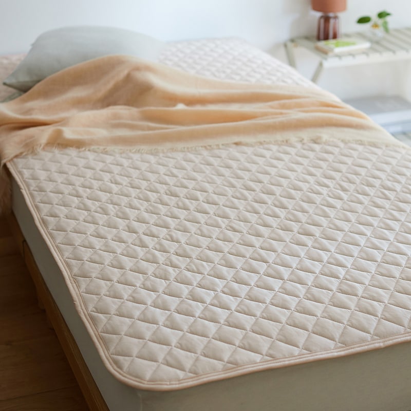 ナチュラルベージュ