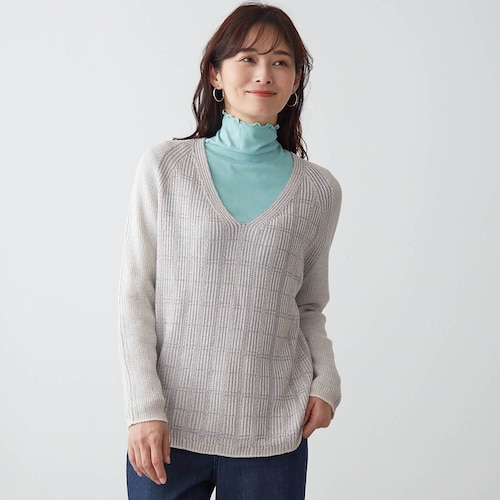 綿素材Vネックメランジニット［日本製］