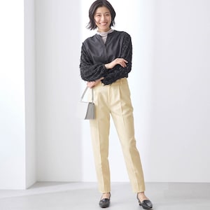 モデル身長168cm／M・股下64cm　※写真は撮影用のため股下+6cmになります。