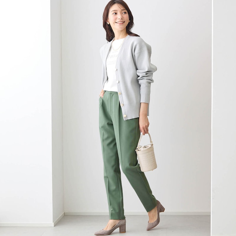 モデル身長170cm／M・股下64cm　※写真は撮影用のため股下+6cmになります。