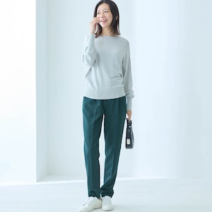 モデル身長172cm／M・股下64cm　※写真は撮影用のため股下＋6cmになります。