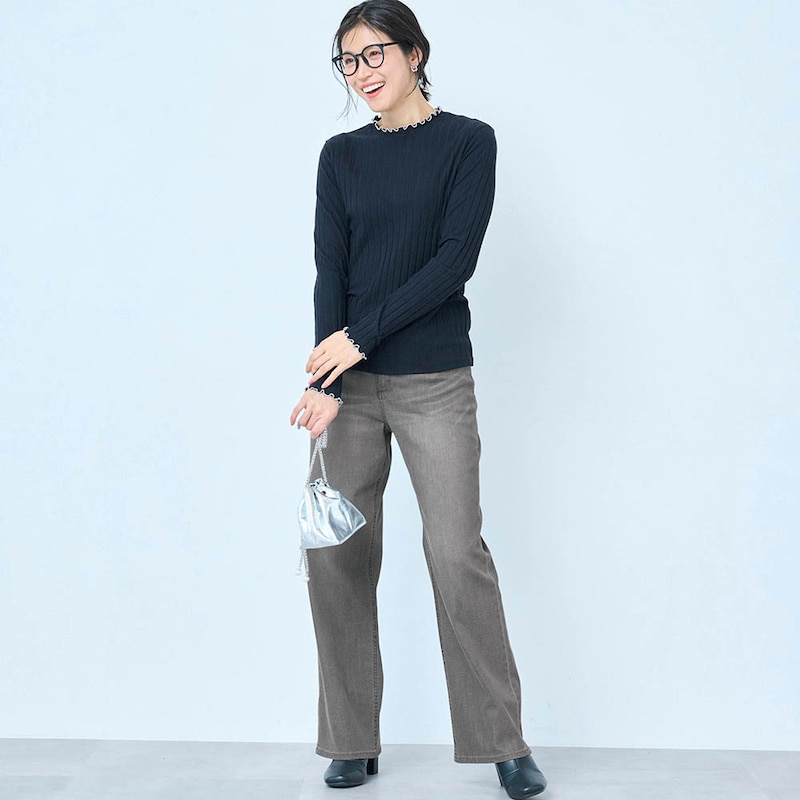 モデル身長168cm／64-91・股下68cm ※写真は撮影用のため股下+6cmになります。