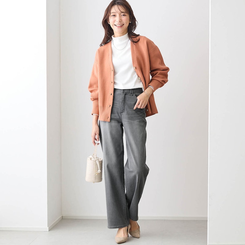 モデル身長170cm／64-91・股下68cm　※写真は撮影用のため股下+6cmになります。