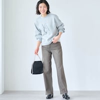 モデル身長168cm／64-91・股下68cm　※写真は撮影用のため股下+6cmになります。