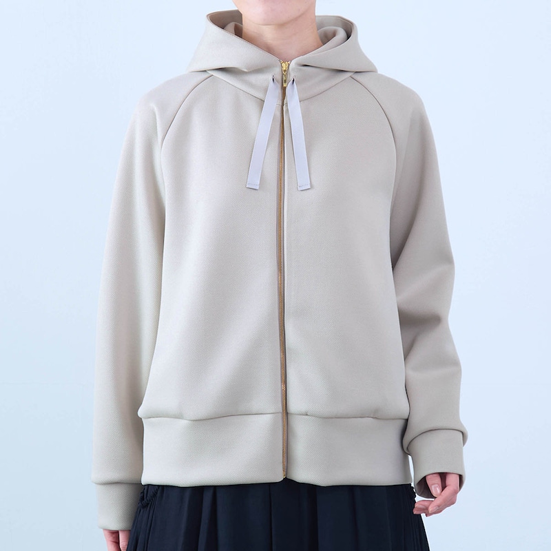 モデル身長168cm／M