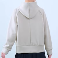 モデル身長168cm／M