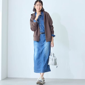 モデル身長169cm／M　カーキブラウン着用