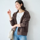 カーキブラウン