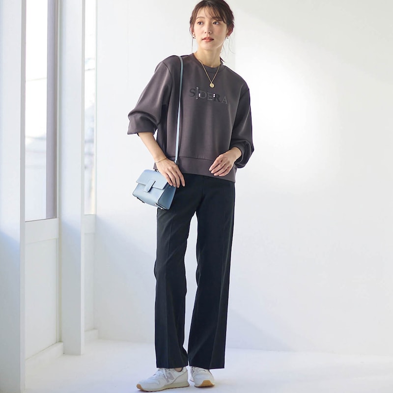 モデル身長170cm／M・股下70cm ※写真は撮影用のため股下+6cmになります。