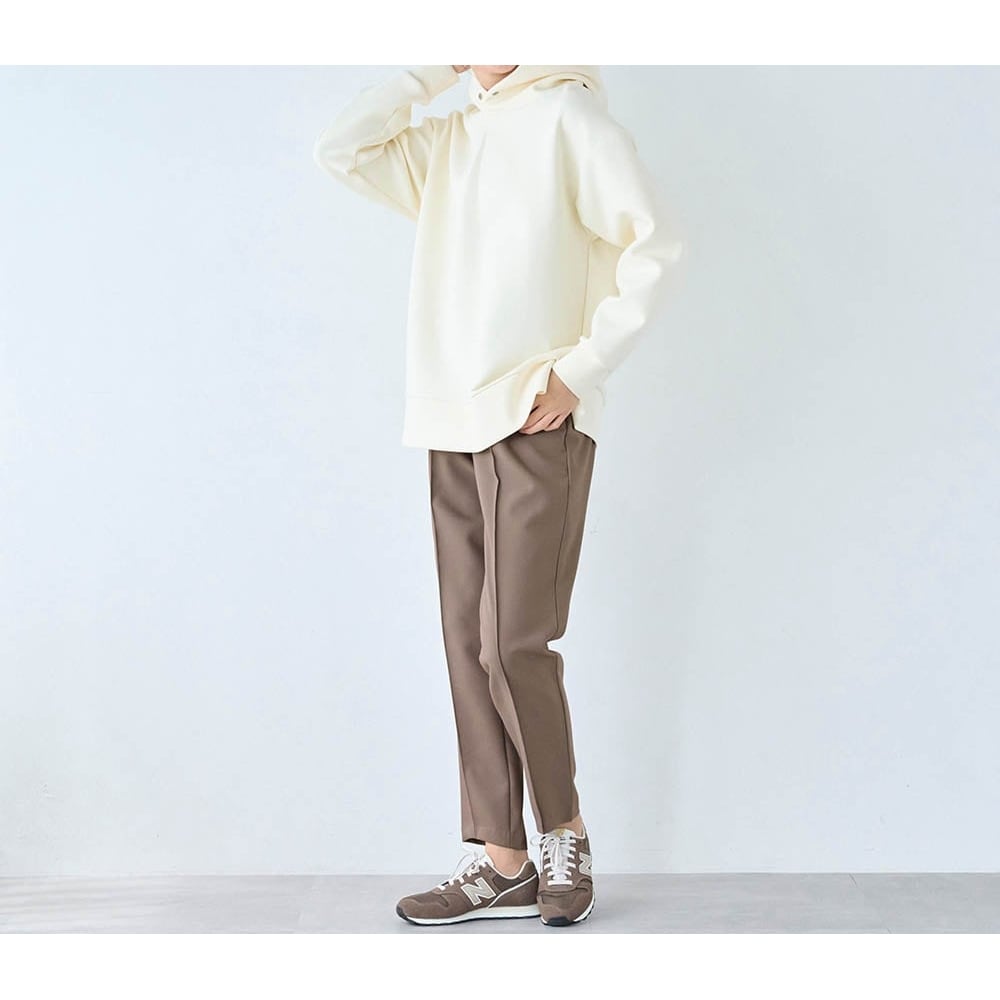 モデル身長170cm／M・股下66cm　※写真は撮影用のため股下+6cmになります。