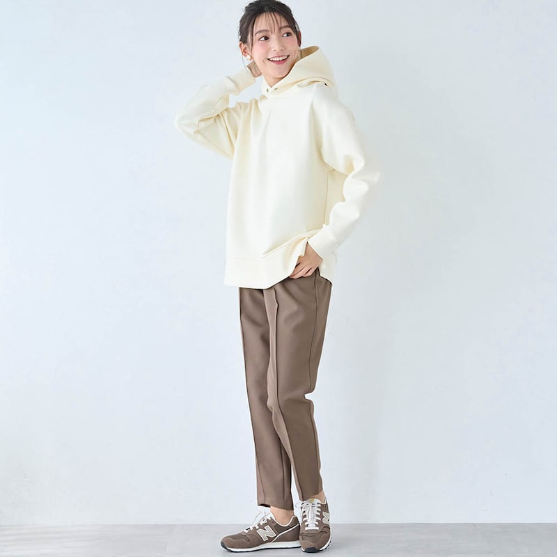 モデル身長170cm／M・股下66cm　※写真は撮影用のため股下+6cmになります。