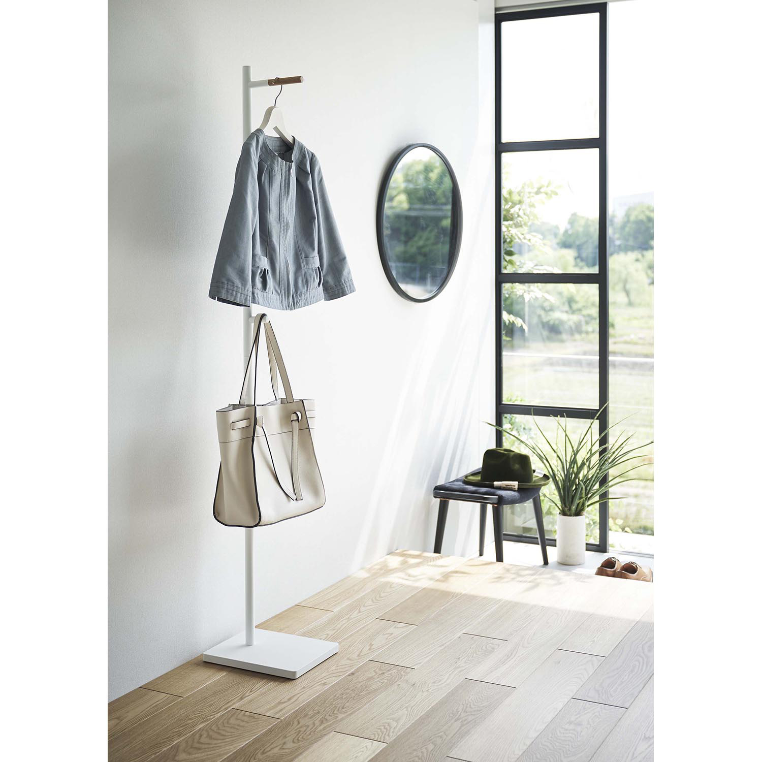 【タワー/tower】すっきり見えるコートハンガーラック 【タワー/tower】すっきり見えるコートハンガーラック