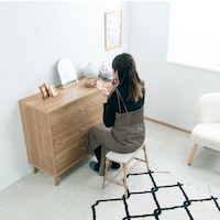 お部屋でメイク台として使うのもおすすめ