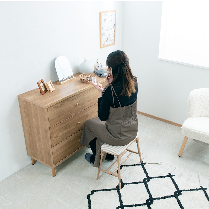 お部屋でメイク台として使うのもおすすめ