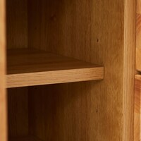 棚板は6cmピッチで可動できます。