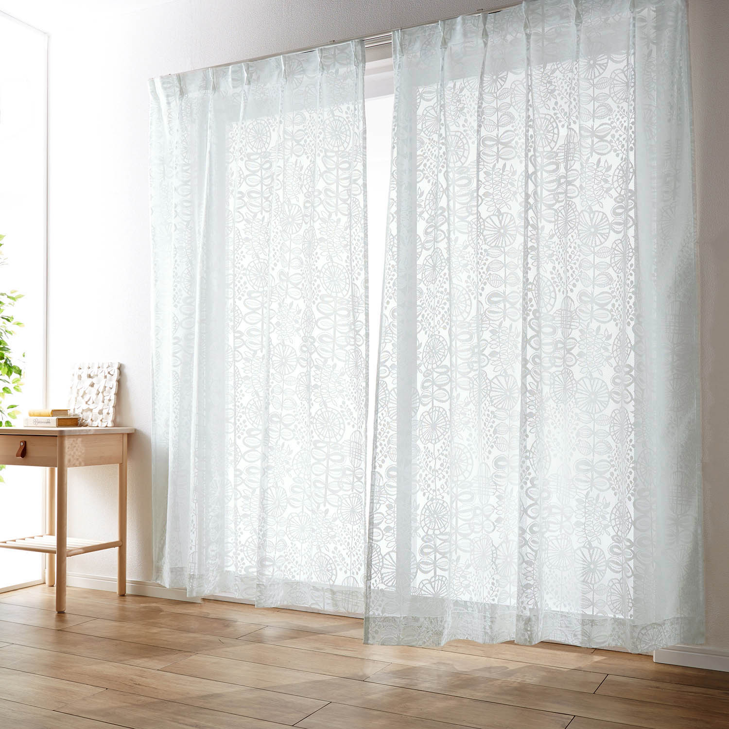 【ベルメゾン】【57サイズ】 切り子シルエット風レースカーテン 【ベルメゾン】【57サイズ】 切り子シルエット風レースカーテン