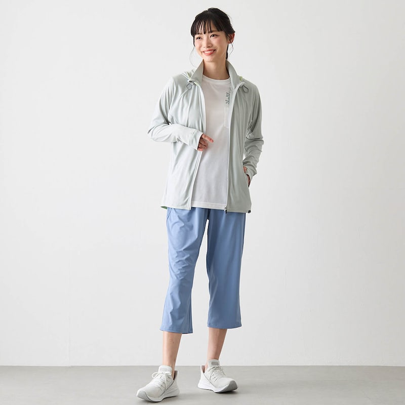 モデル身長164cm／M