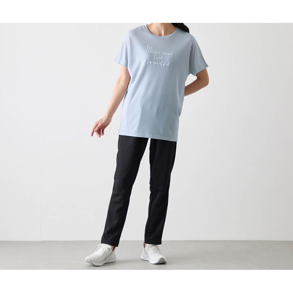 モデル身長164cm／M