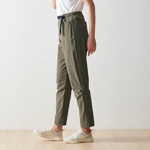 モデル身長170cm・Mサイズ着用　※写真は撮影用のため、股下+4cmになります。